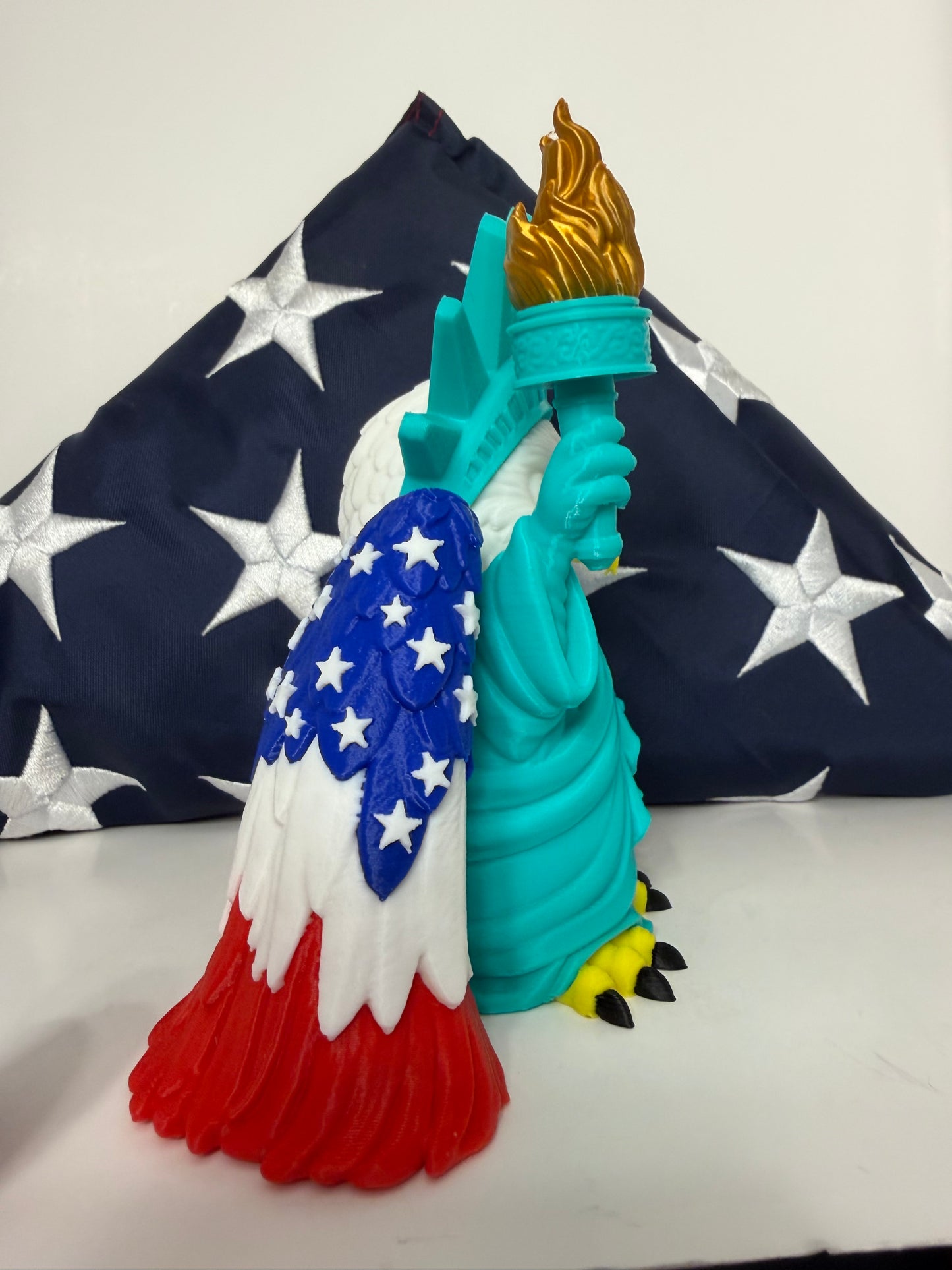 Liberty Eagle 250 America Desk Display